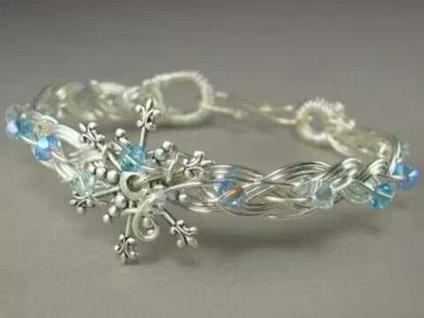 i want one! Snowflake Jewelry, Robes Vintage, Winter Jewelry, Magical Jewelry, Wire Wrapped Bracelet, Christmas Gift Jewelry, Designer Jewellery, Jack Frost, Fantasy Jewelry