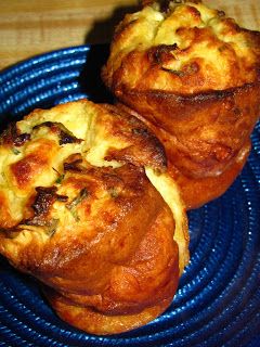 Parmesan Popovers, Popover Pan, Popover Recipe, Yorkshire Pudding Recipes, Yorkshire Puddings, Family Friendly Recipes, Yorkshire Pudding, Muffin Tin, Breakfast Breads