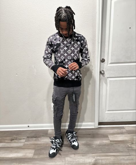 Lavin Outfit Ideas Men, Designer Drip Outfits Men, Flexing Money, Dread Heads, Fits Inspiration, Black Men Fashion Urban, Drippy Outfit, Drip Outfit Men, Gangsta Style