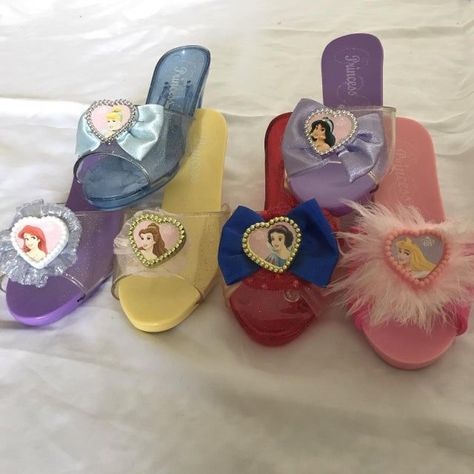 childhood nostalgia Growing Up In The 2000s, 2000s Childhood Memories, Princess Heels, 2000s Toys, Childhood Aesthetic, Nostalgia 2000s, 2010s Nostalgia, Childhood Memories 90s, Nostalgic Pictures