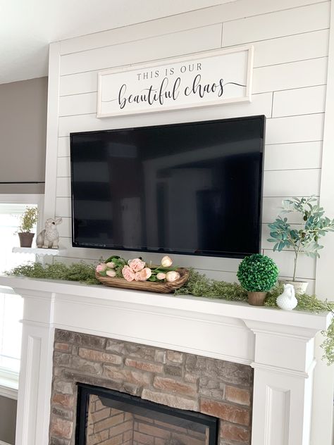 Brick Fireplace With Tv Above, Mantle Decor With Tv, Decor Under Tv, Bookcase Fireplace, Country Apartment, Spring Fireplace, Spring Mantle Decor, Farmhouse Fireplace Decor, Fireplace Inspiration