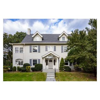 Modernized Center Hall Colonial - Transitional - Exterior - New York - by RTH Building Company | Houzz Side Hall Colonial Remodel, Center Hall Colonial Dining Room, Center Hall Colonial Entryway, Center Hall Colonial Remodel, Colonial Entryway, Center Hall Colonial, Transitional Exterior, Building Company, Building Companies