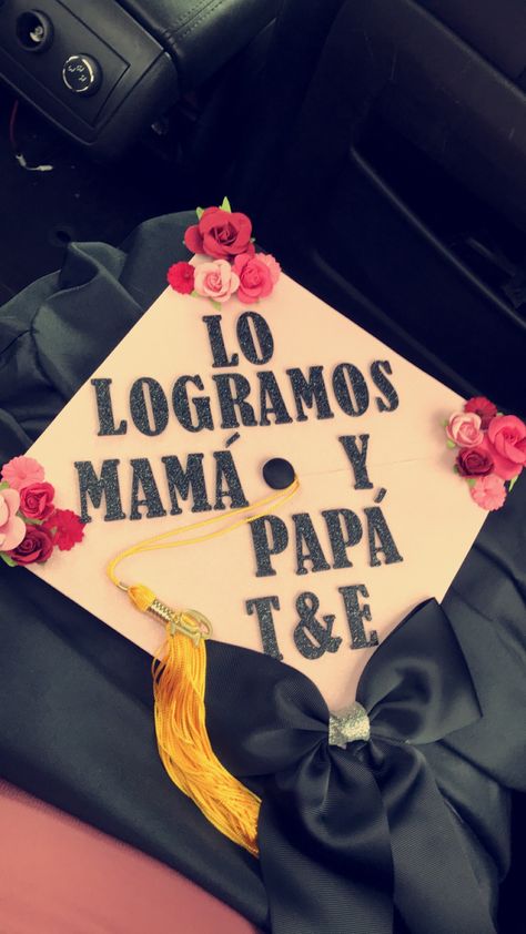 “We did it mom and dad” Cap Decoration, Graduation Cap Decoration, Cap Decorations, We Did It, Graduation Cap, Mom And Dad