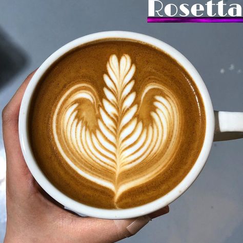 Rosetta Latte Art, Latte Art Tattoo, Latte Art Tutorial, Cappuccino Art, Cafe Business, Patisserie Design, Coffee Artwork, Coffee Latte Art, Food Artwork