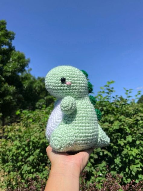 PATTERN: Crochet Chubby Dino Plushie Pattern Crochet toys free patterns easy #crochettoysfreepatternseasy #crochet #crochettoy #crochetpattern #crochetpatterns 4.120 Toys Quotes, Dino Plushie, Dino Pattern, Crochet Toys Free Patterns, Crochet Toys Free, Easy Crochet Animals, Crochet Fairy, Crochet Mignon, Quick Crochet Patterns