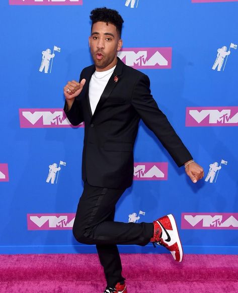 ya boy clicked his shoes 3x and this where it landed him @vmas Boy Homecoming Outfit, Air Jordan 1 Outfit Men, Jordan 1 Outfit Men, Formal Suits Men, Suits And Sneakers, Jordan 1 Outfit, Homecoming Outfit, Young Mens Fashion, Black Suit Men