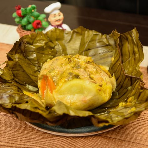 Receta del tradicional tamal tolimense | Receta tradicional de tamales tolimenses, en el fin de año una delicia para disfrutar en familia. | By YesiFood Tamales Tolimenses, Tamales Guatemaltecos, Colombian Food, Nutrition