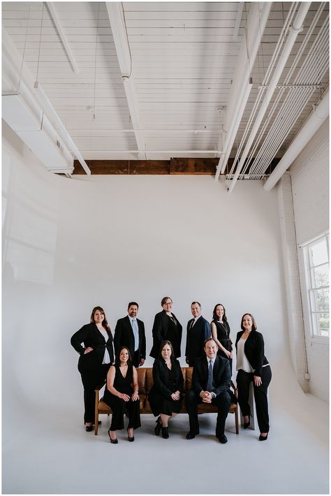 Large Team Photos, Work Team Photos, Law Firm Photoshoot, Business Man Photography, Business Portraits Woman, Annie Leibovitz Photography, Group Photoshoot, Business Portrait Photography, Headshot Poses