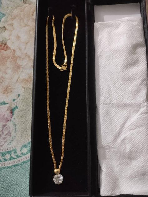 Gold Jewellery Shop Snapchat Story, Kalung Emas Aesthetic, Gifts Snaps Snapchat, Gold Gift Snap, Birthday Gifts Snaps, Birthday Gift Snap, Gift Snap, I Love Gold, New Gold Jewellery Designs