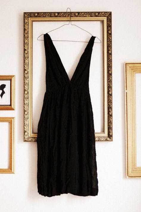 // Empty Frames, Parisienne Chic, Window Displays, Classy And Fabulous, Tea Leaves, Mode Inspiration, Look Cool, Halter Formal Dress, Bridesmaid Dress