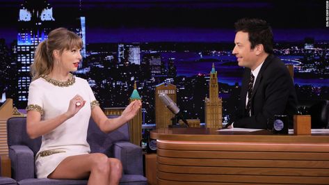 Jimmy Fallon Funny, Jimmy Fallon Videos, Jimmy Fallon Tonight Show, Jimmy Fallon Show, Taylor Swift Web, All About Taylor Swift, The Tonight Show, Taylor Swift Outfits, Meghan Trainor