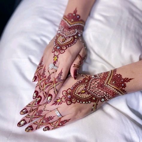 Inspo Henna, Henna Pengantin, Malaysian Wedding, Moodboard Wedding, Inai Pengantin, Henna Inspiration, Henna Wedding, Tato Henna, Bridal Henna Designs