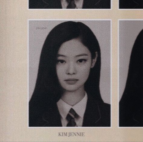 Jennie School, Passport Pictures, School Id, Yearbook Photos, Id Photo, Jennie Kim Blackpink, Class B, Blackpink And Bts, School Photos