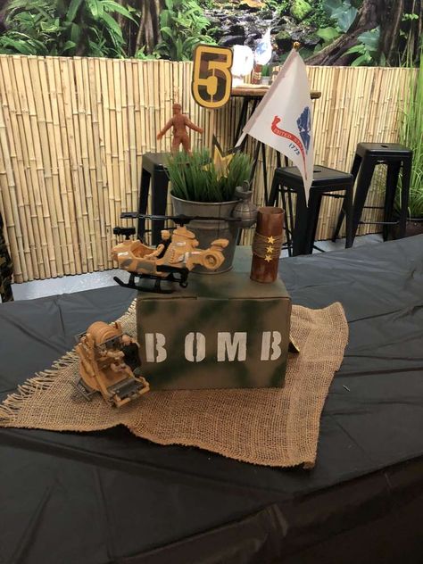 Camo Wedding Decorations, Jungle Birthday Party Ideas, Army Party Decorations, Camouflage Birthday Party, Army Themed Birthday, Soldier Party, Camouflage Party, Army Birthday Parties, Army Theme