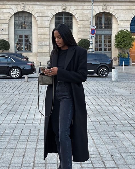 Autumn Outfits Elegant Classy, Fall Aesthetic Outfit Black Women, Long Coat Outfit Classy, Modest Fashion Black Women, Classy Women Outfits, Black Slacks Outfit, Coats Outfits, Church Outfit Fall, Black Coat Outfit