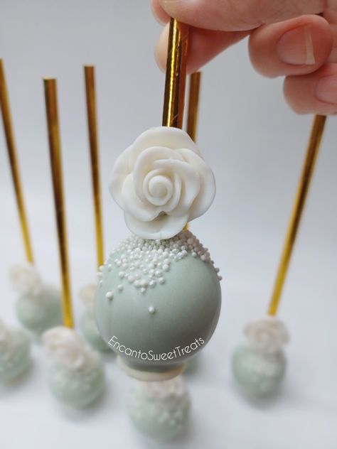 Sage Cake Pops, Perfect Cake Pops, Baptism Decor, Wedding Shower Cakes, Cake Pop Designs, Pear Cake, Baby Shower Cake Pops, Baby Shower Treats, Green Baby Shower