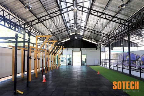 Industrial Gym, Cros Fit, Gym Shed, Gym Designs, Warehouse Gym, Dream Gym, House Gym, Climbing Tower, Home Gym Garage