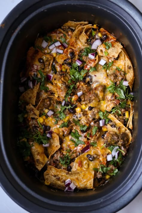 Slow Cooker Ground Beef Taco Casserole - Wholesomelicious Crockpot Ground Turkey Tacos, Slow Cooker Ground Turkey Tacos, Easy Taco Casserole Recipes, Ground Beef Slow Cooker Recipes Easy, Ground Beef Recipes Slow Cooker, Slow Cooker Recipe With Ground Beef, Crockpot Taco Casserole, Taco Slow Cooker, Ground Beef Slow Cooker Recipes