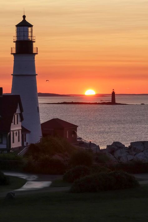 Portland Head Light Ram Island Ledge Light GORGEOUS!!!! 🌅 Portland Head Lighthouse, Portland Head Light, Peaks Island, Sea To Shining Sea, Head Light, Oregon Coast, My Happy Place, Beautiful Photography, Happy Places