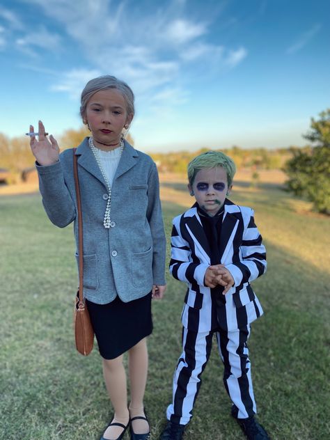 Kids halloween costume Creative Halloween Costumes Diy, Beetlejuice Costume, Joe Dirt, Kids Halloween Costume, Kids Halloween, Diy Halloween Costumes, Halloween Costumes For Kids, Beetlejuice, Juno