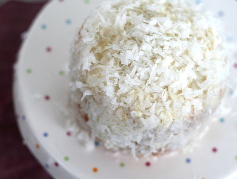 4 Inch Cake Recipe, Mini Layer Cake, Coconut Lime Recipes, Homemade Chocolate Pie, Coconut Cream Cheese Frosting, Coconut Cream Cake, Cake Coconut, Small Batch Baking, Coconut Cake Recipe