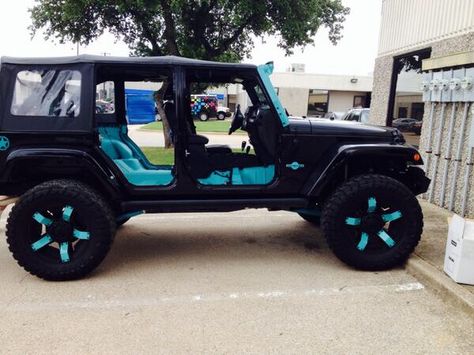 Interior color matching wheels White Jeep With Green Accents, Jeep Wrangler Color Ideas, Jeep Color Ideas, Jeep Wrangler Interior Ideas, Girl Jeep Wrangler, Jeep Things, Jeep Baby, Jeep Photos, Blue Jeep