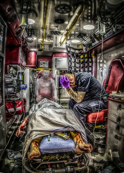 People Portraits - dansunphotos Emt Paramedic Wallpaper, Emergency Medicine Wallpaper, Paramedic Wallpaper Iphone, Paramedic Wallpaper, Paramedic Aesthetic, Paramedic Student, Paramedic Quotes, Firefighter Paramedic, Firefighter Emt