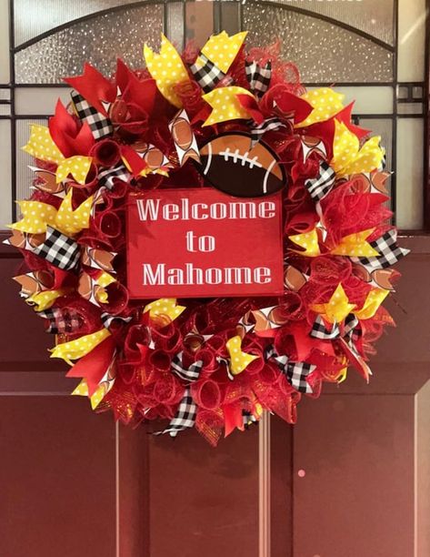 Kc Chiefs Wreath Front Doors, Welcome To Mahomes Wreath, Cheifs Wreath, Kc Chiefs Wreaths, Kansas City Chiefs Wreath Diy, Kc Chiefs Wreath, Kc Chiefs Door Hanger, Kansas City Chiefs Wreath, Chiefs Wreath