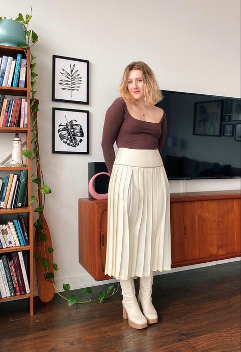 Long Tan Skirt Outfit, Skirt Outfit Midsize, Tan Skirt Outfit, Skirt Midsize, Long Tan Skirt, Tan Skirt Outfits, Outfit Midsize, Gil Rodriguez, Tan Skirt