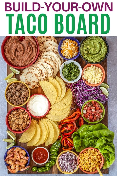 Taco Board, Fest Mad, Decorações Com Comidas, Charcuterie Platter, Charcuterie Inspiration, Charcuterie And Cheese Board, Party Food Platters, Charcuterie Recipes, Läcker Mat