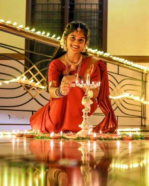 Karthigai Deepam Photography, Tamil Women, Karthigai Deepam, Happy Deepavali, Diwali Photography, Diwali Pictures, Diwali Photos, Gals Photos, Female Biker