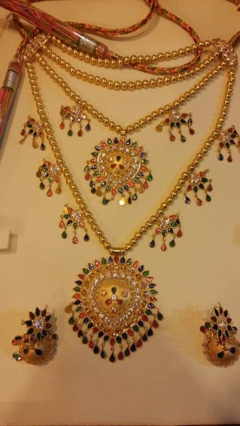 Sindhi Jewellery Gold Necklaces, Sindhi Duhri Designs, Sindhi Jewellery, Rani Har, Traditional Bridal Jewelry, Sparkly Bag, Gold Jewellry, Jewelry Editorial, Real Gold Jewelry