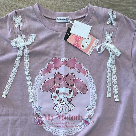 New With Tag Sanrio My Melody Tunic Tee With Ribbon. Pink Color. Please See All Photos For Measurements. No Smoke No Pet Home. Sanrio Shirt, Frog Queen, Sanrio Fashion, Sanrio Pink, Kitty Clothes, Hello Kitty Clothes, Sanrio My Melody, Fancy Makeup, Sanrio Characters