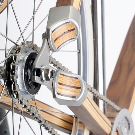 Japanese Buildings, Wooden Bicycle, Wood Bike, Bent Plywood, Wooden Bike, Bike Details, Plywood Sheets, Bicycle Frame, Fat Bike