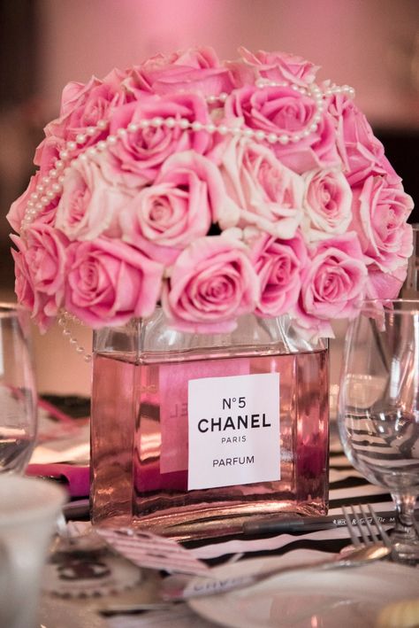 Perfume bottle centerpiece Chanel Bridal Shower, Chanel Baby Shower, Chanel Birthday Party, Paris Bridal Shower, Chanel Perfume Bottle, Chanel Birthday, Chanel Decor, Chanel Party, Bottle Centerpieces