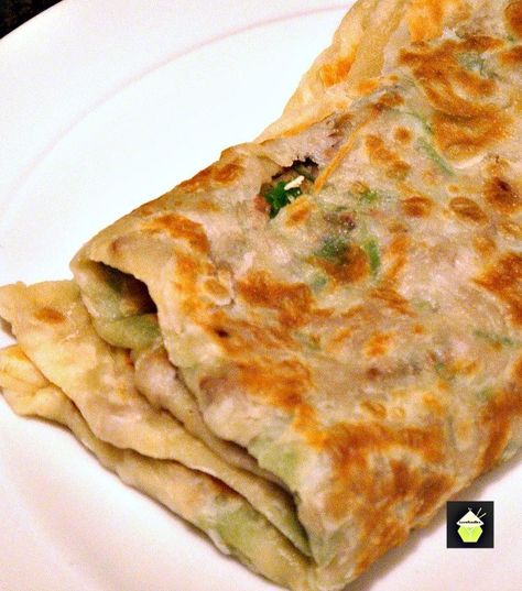 Turkish Gozleme, Gozleme Recipe, Turkish Bread, Middle East Food, Turkish Food, Flat Bread, Lebanese Recipes, Moroccan Food, Ramadan Recipes