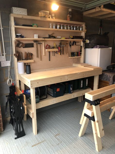 Organizing Tools In Garage Work Benches, Small Garage Workshop Ideas, Easy Wood Working Ideas, Tablesaw Workbench, Building With Wood, Wood Workbench, Workbench With Drawers, Workbench Ideas, Garage Workshop Layout