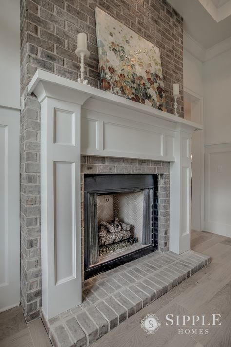 Fireplaces With Hearth, Fireplace Indoor, Built In Around Fireplace, Fireplace Style, Fireplace Redo, Fireplace Mantel Surrounds, Fireplace Mantles, Brick Fireplace Makeover, Fireplace Built Ins