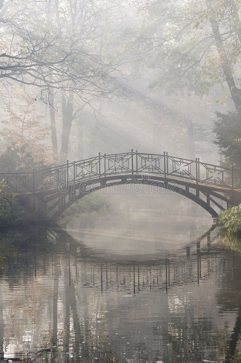 Bridge Reference Drawing, Bridge Scenery Drawing, Beautiful Bridges Photography, Old Bridge Photography, Old Bridge Drawing, Misty Scenery, References Landscape, Bridge Reference, Fantasy Bridge