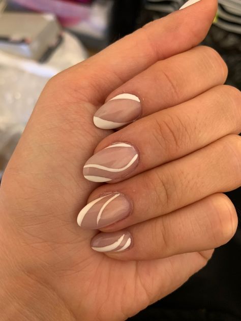 White Line Nails Almond, Almond Shape On Wide Nails, White Line On Nails, White Swirly Nails Almond, Swirly Lines Nails, Swirly Nail Designs White, Acrylic Nails With White Lines, White Swirly Acrylic Nails, Line Nail Designs Simple