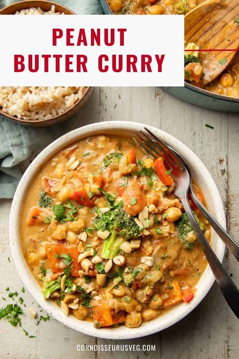 If you're a peanut butter lover, then you absolutely MUST make my peanut butter curry! It's creamy, delicious, and basically the ultimate in comfort food. This recipe is packed with goodness, and pretty darn easy to whip up! Butter Curry, Peanut Butter Curry, African Peanut Soup, Peanut Curry, Chickpea And Spinach Curry, Vegan Dinner Recipes Easy, Vegan Entree, Easy Vegan Dinner, Vegan Main Dishes