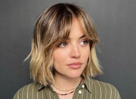 15 Flattering Bottleneck Bobs to Try in 2024 – HairstyleCamp Lucy Hale Hair Bangs, Lucy Hale Curtain Bangs, Lucy Hale Bangs, Lucy Hale Haircut, Lucy Hale Blonde, Lucy Hale Short Hair, Modern Bob Haircut, Κούρεμα Bob, Vlasové Trendy