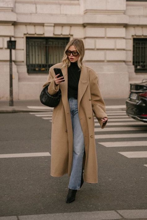 Informal Fall outfits for ladies 2024 |MUSE- #Casual #Fall #Muse #Outfits #Women Check more at https://howcandothis.com/womenstyle/informal-fall-outfits-for-ladies-2024-muse-2/ Nyc Fall Outfits, How To Wear Ankle Boots, Nyc Fall, Boots Outfit Ankle, Vintage Mode, Stunning Outfits, Ținută Casual, Trendy Fall, Outfit Inspo Fall