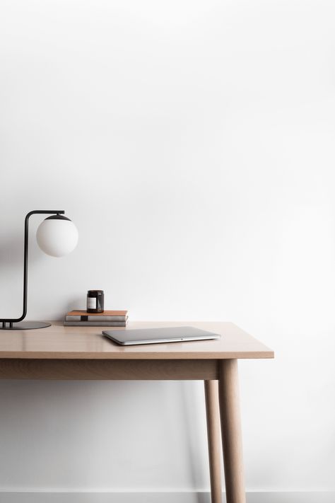 Work Desk Wallpaper, Minimalist Technology, Minimal Office Design, Minimalist Workspace, Minimalist Space, Office Minimalist, Office Background, Minimal Photography, Desk Inspiration