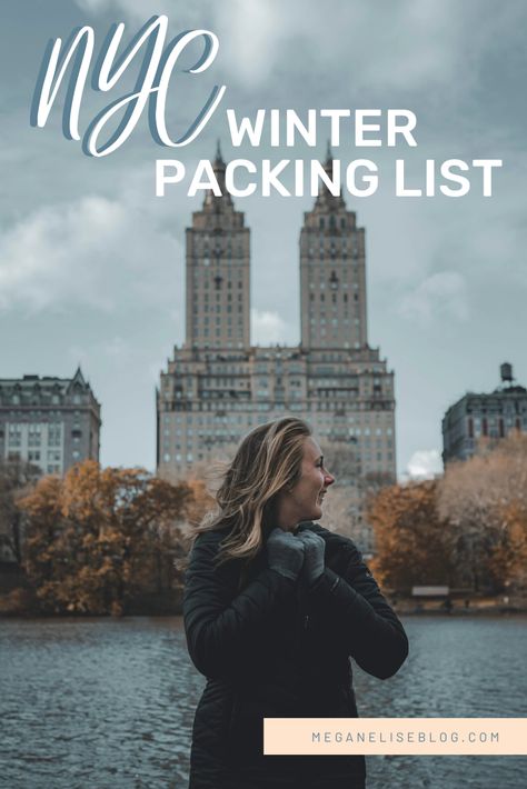 Not used to the cold of the East Coast? Use this free printable packing list for NYC winter. Fit all of your clothes in your carry on suitcase, layers included! #packinglist #nycwinter #newyorkcity #winter #free #printable Nyc Winter Packing List, Packing List For New York, City Packing List, Packing List Winter, Winter Travel Wardrobe, New York City Winter, Printable Packing List, Winter Packing List, Winter Wedding Outfits