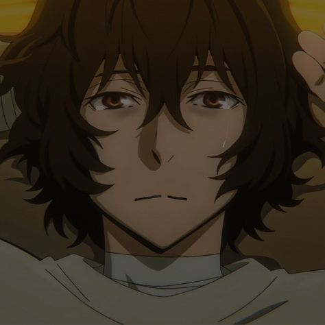 Osamu Dazai crying is really sad and make me wanna cry and kms and vomit in one second Dazai Crying, Osamu Dazai, Dazai Osamu, Cute Profile Pictures, Profile Pictures, Stray Dogs, Bungo Stray Dogs, Bungou Stray Dogs, Stray Dog