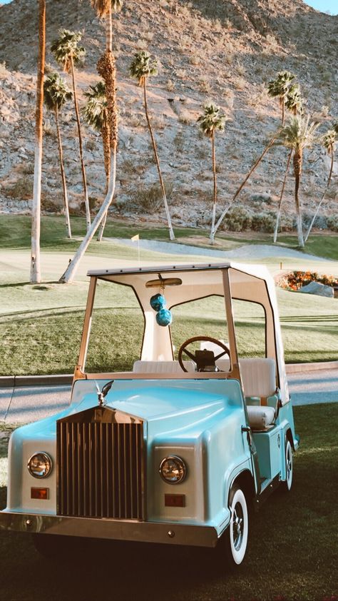 Vintage Golf Photography, Vintage Golf Cart, Retro Golf Aesthetic, Golf Cart Photoshoot, Vintage Golf Aesthetic, Golf Cart Aesthetic, Golf Campaign, Palm Springs Golf, Golf Wallpaper