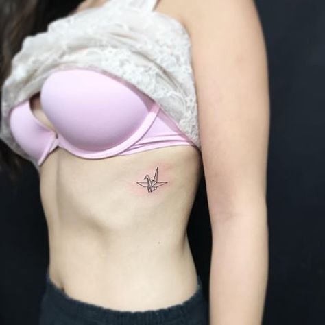 •Origami Crane•Thank you sweet Anita for getting your tattoo with me, you guys are awesome! Small Dove Tattoos, Paper Crane Tattoo, Origami Tattoo, Crane Tattoo, Dove Tattoos, Explore Tattoo, Tattoo Paper, Delicate Tattoo, Gaming Tattoo