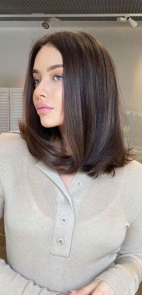 Dark Hair Long Bob, Long Bob Hairstyles Brunette, 90s Lob Haircut, Long Lob Haircut, Hair Long Bob, Lob Haircut Layered, Collarbone Length Hair, 90s Haircuts, Long Bob Haircuts