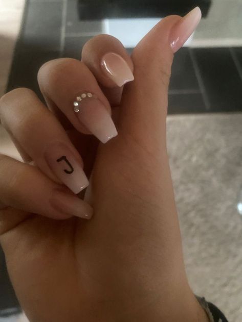 Ombre Nails With Initials, Nails To Get For Your Boyfriend, Nails With The Initial J On It, K Nails Initial, Nails With Letter J On It, J On Nails Letter, Boyfriend Name Nails, Nails With An Initial On Them, His Initials Nails